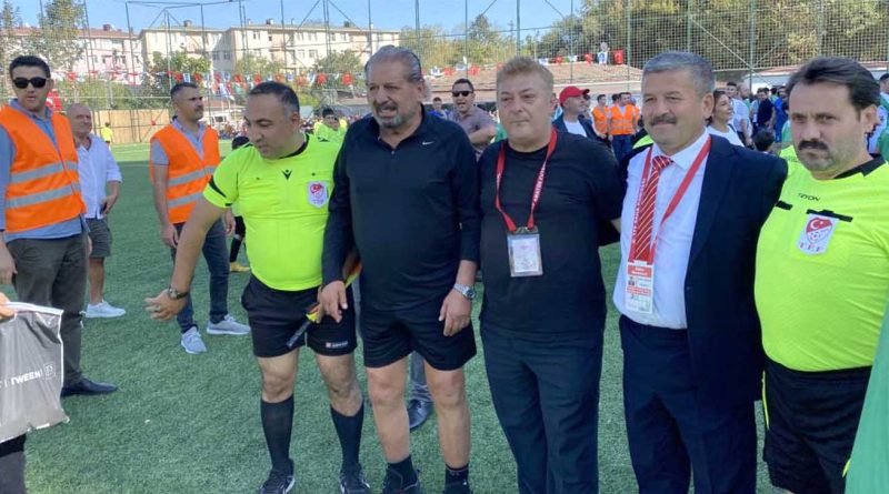 Parseller Spor Sahasini futbolseverlerle bulusturdu