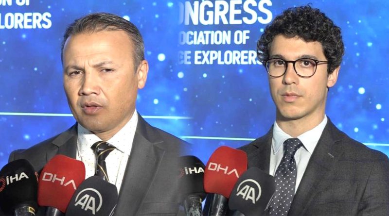 Uzaya cikacak ilk Turkler Bursada