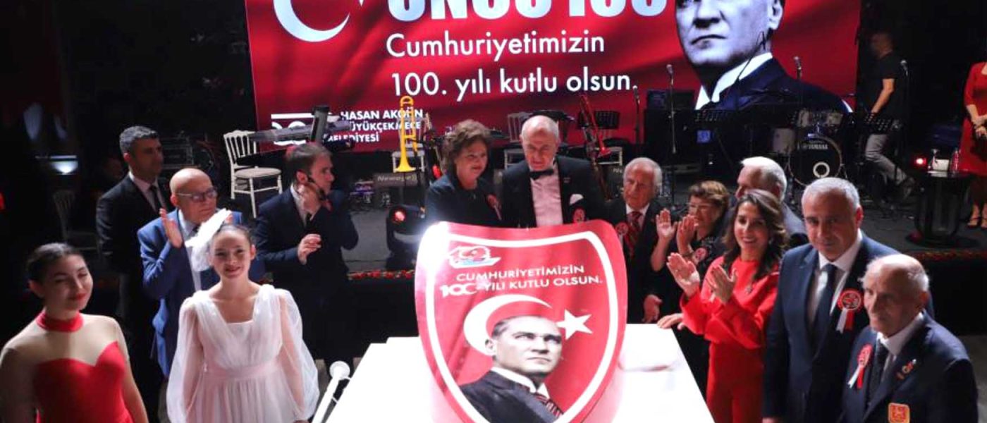 Buyukcekmecede Cumhuriyet Balosu