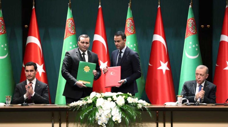 Turkiye ve Turkmenistan arasinda 13 anlasma