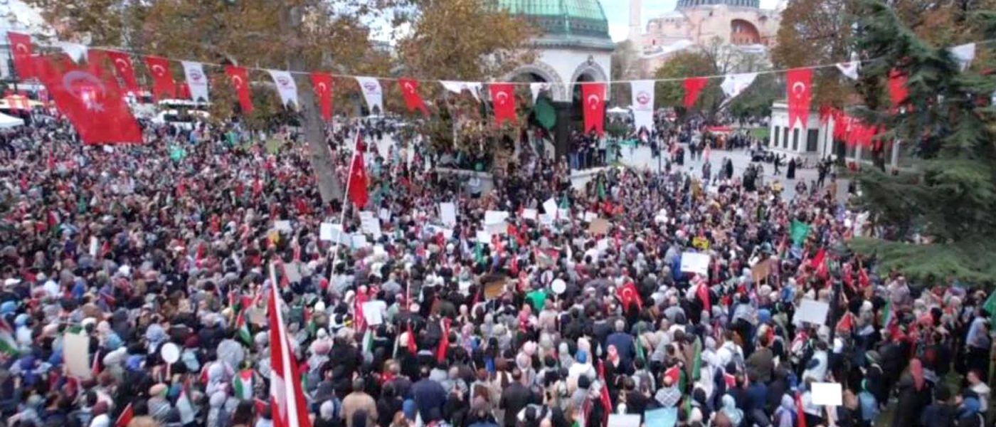 Binlerce kisi Filistin icin Edirnekapidan Sultanahmete kadar yurudu