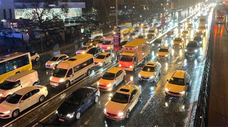 Istanbulda trafik yuzde 87ye ulasti