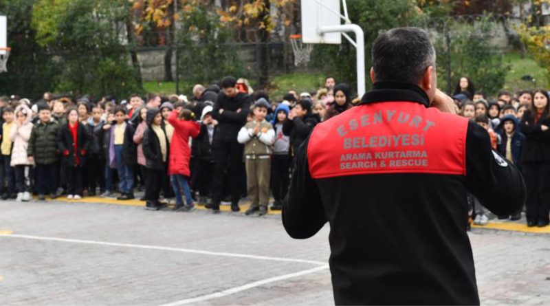 Esenyurtta 60 bin ogrenciye deprem bilinci egitimi