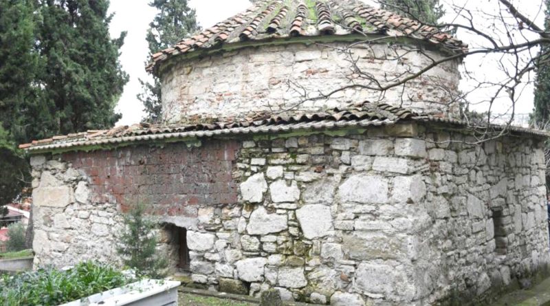 Balikesir Buyuksehir Belediyesi Ogul Pasa Turbesini restore ediyor