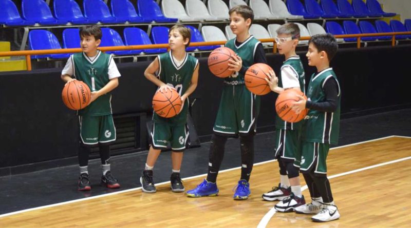 Balikesirli cocuklara basketbol kampi