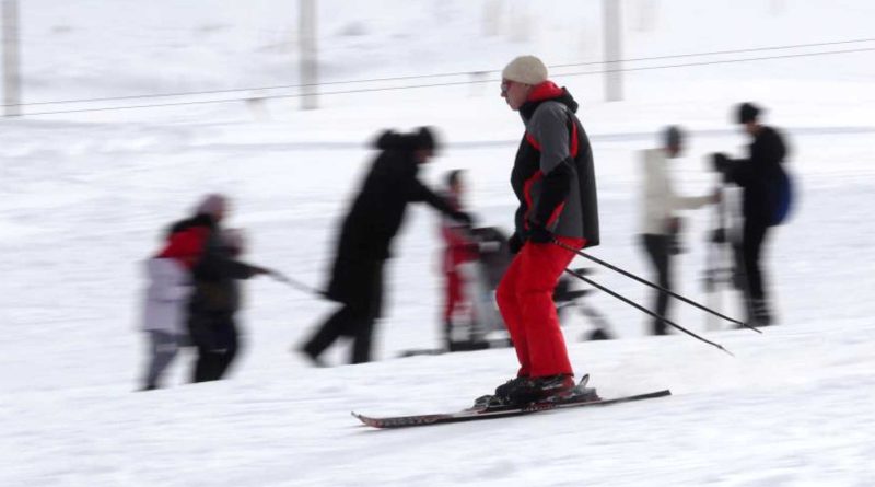 Uludagda kayak sezonu resmen acildi