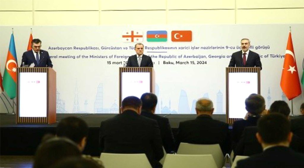 baku bildirisi imzalandi