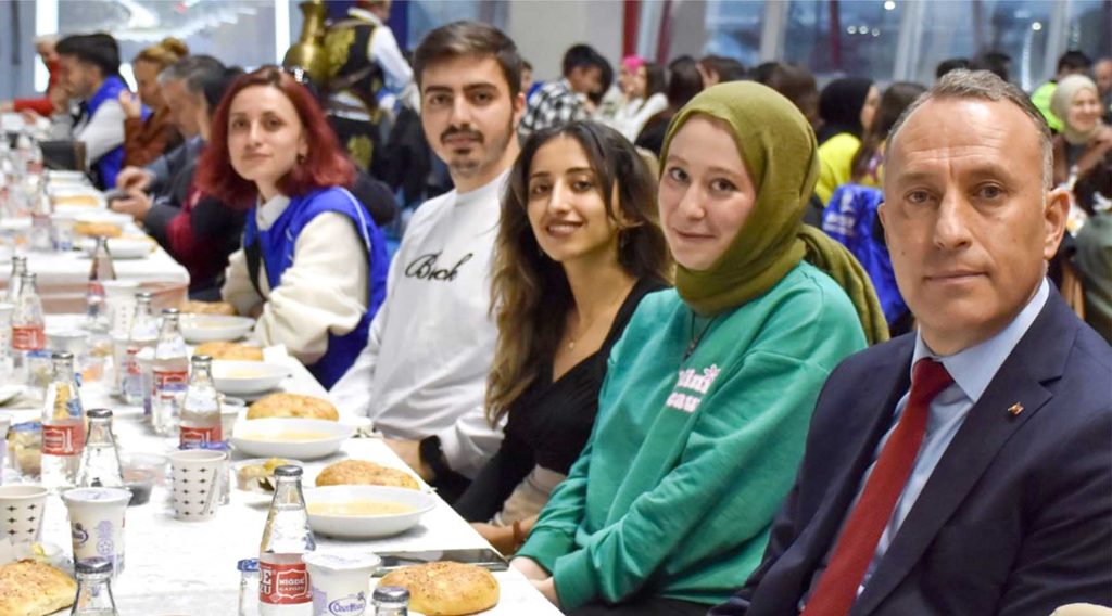 genclik merekezi iftari