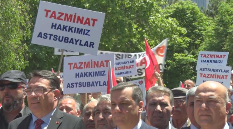 Emekli astsubaylardan tazminat ve ozluk haklari aciklamasi