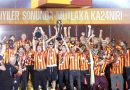 Galatasaraydan 3 kupali kutlama