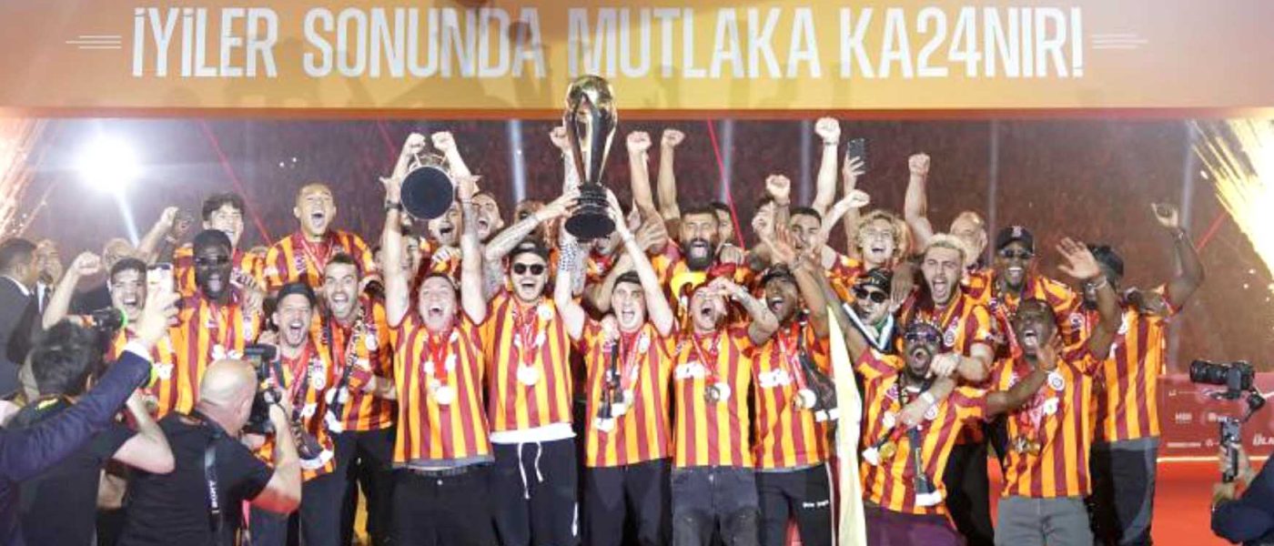 Galatasaraydan 3 kupali kutlama