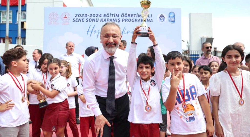 karne heyecanina ortak oldu
