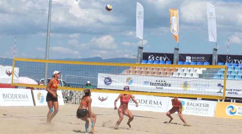 Balikesirde Plaj Voleybolu basladi