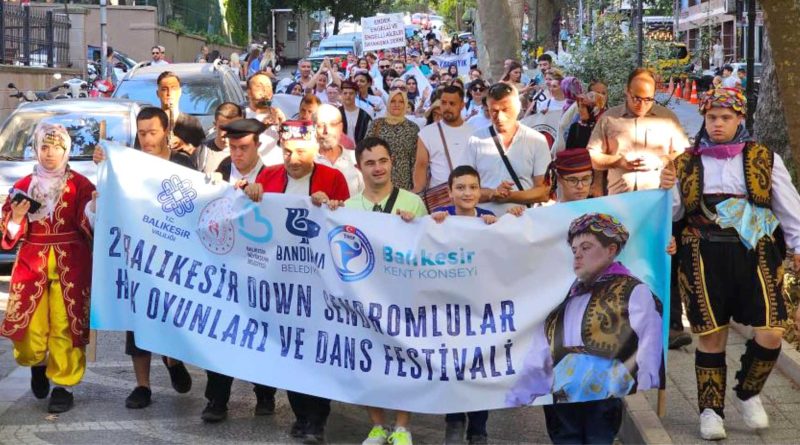 Down Sendromlular Halk Oyunlari ve Dans Festivali