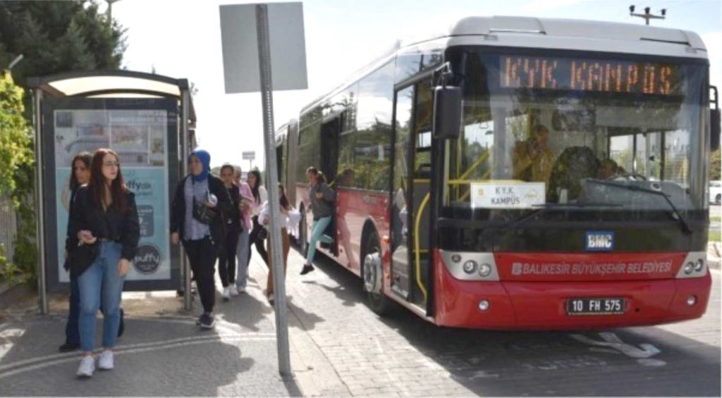 Buyuksehirden ogrenci dostu abonman tarifeler