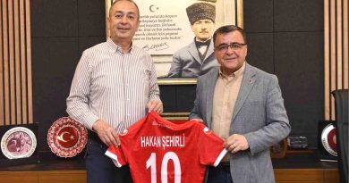 Başkan Şehirli’den Balıkesirspor’a Destek