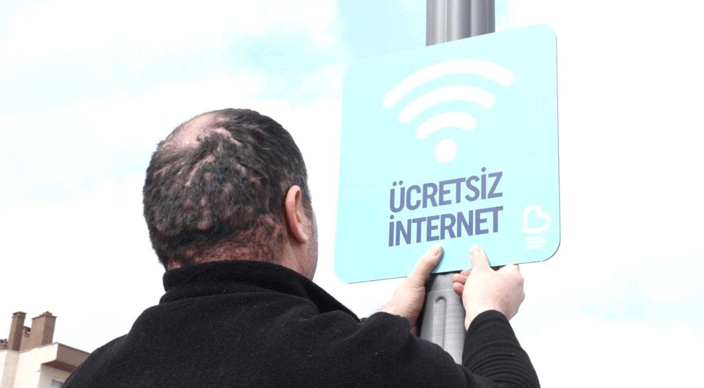 Balikesirde Internetsiz Sokak Kalmayacak