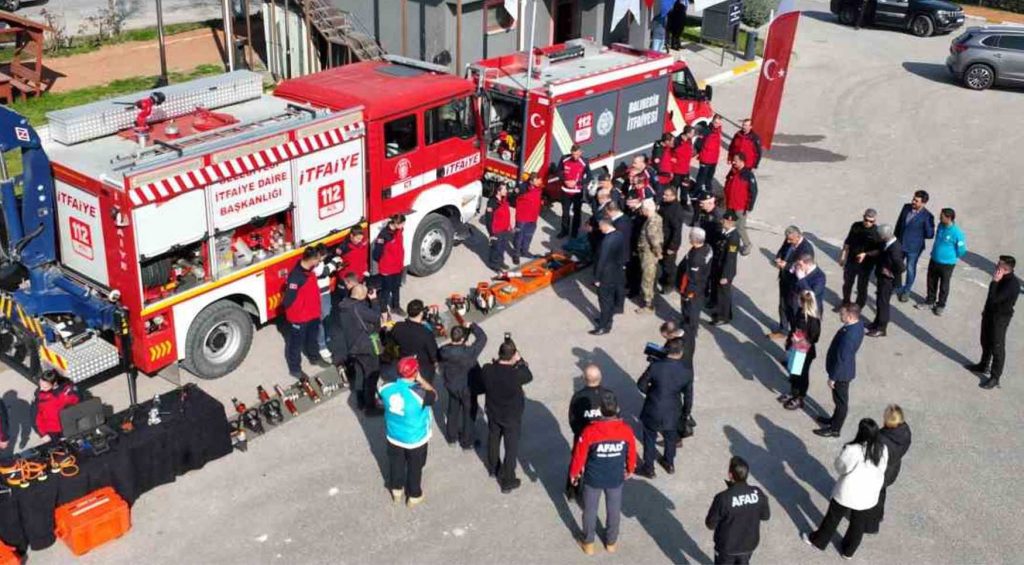 Buyuksehir Itfaiyesi ortak tatbikatta