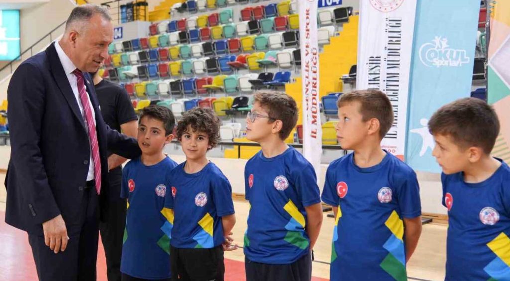 Balikesirde 48 bin 500 cocuk senlikte bulustu