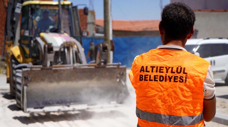 Altıeylül’de Ekipler Tam Kadro Sahada