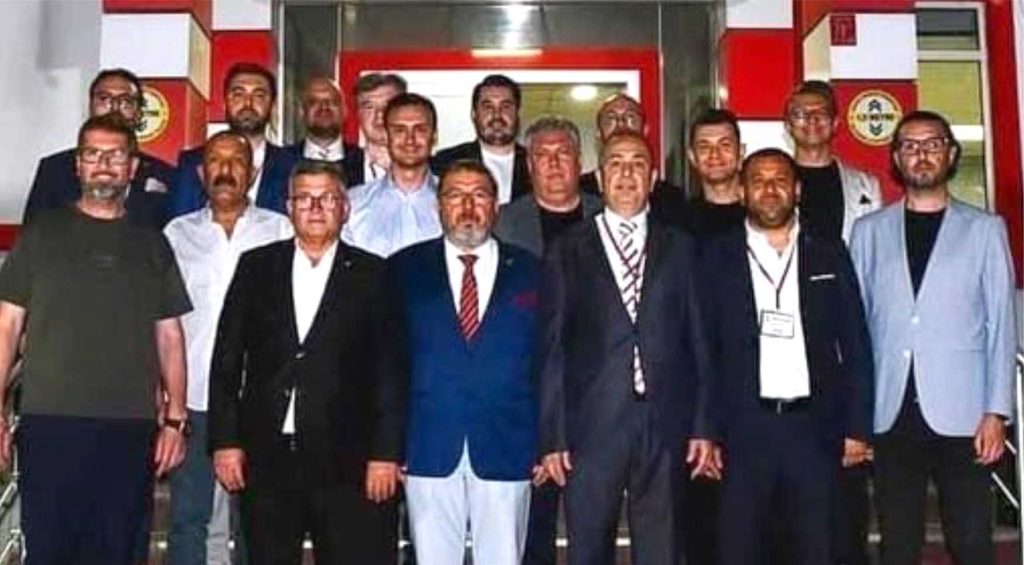 Balikesirsporda Baskan Abdullah Bekki ile devam karari