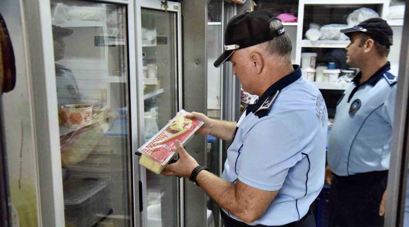 zabita ekipleri kantinleri denetledi