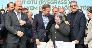 Büyükşehir’in Çiftçiye Desteği Sürüyor