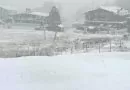Turkiyenin gozde kis turizmi merkezlerinden Uludagda kar yagisi etkili oluyor